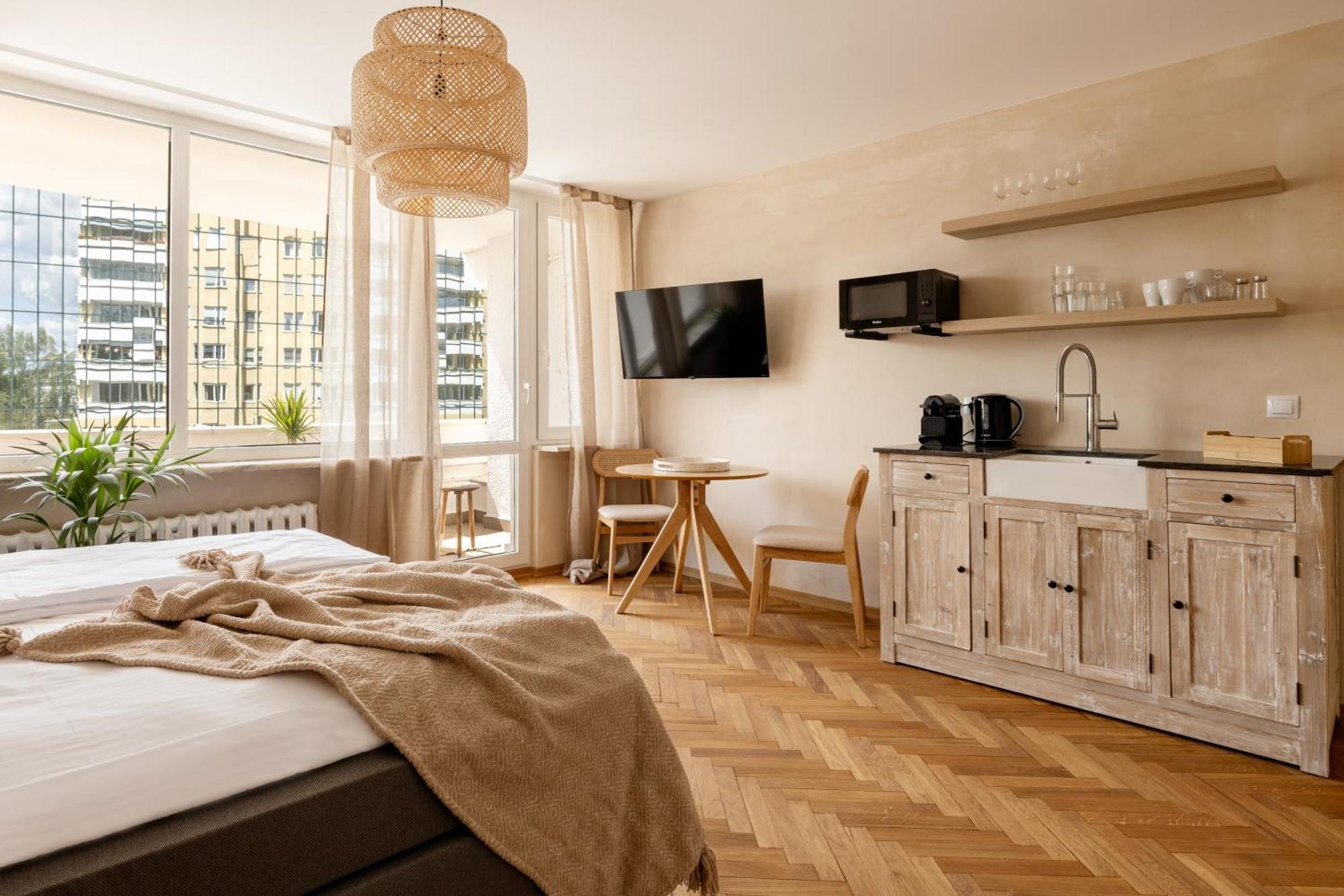 Апартаменти Four Seasons Old Town - Summer Варшава